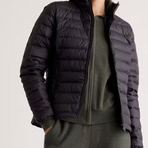 Quince Lightweight Down Packable Puffer Jacket Size Medium